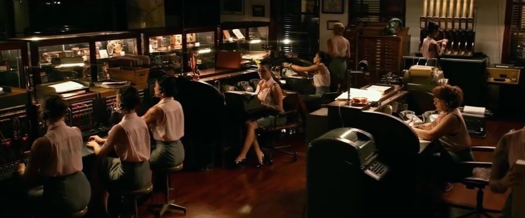 Operators contract workers women in pink John Wick Chapter 2 2017