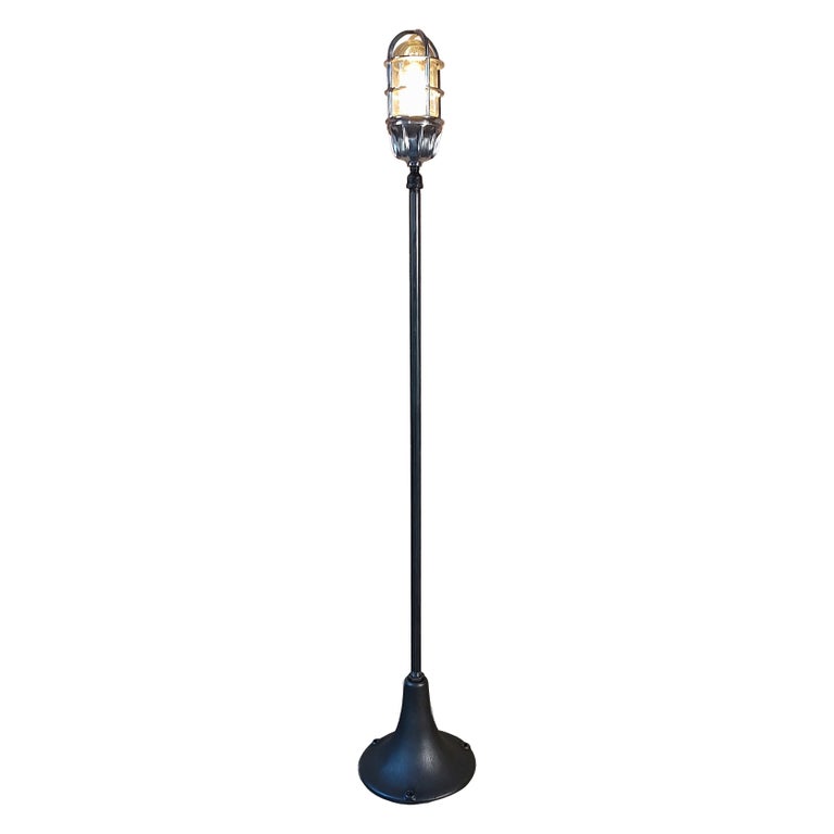 Theater Ghost Light with Trumpet Base